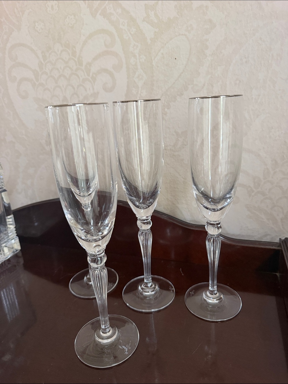 9 3/8” Set of 4 Vintage discontinued Waterford Carleton platinum Fluted Champagn - Picture 8 of 9